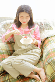 监禁女教师